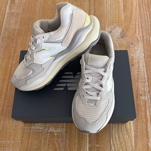 New Balance 57/40 Women’s Lifestyle Sneaker